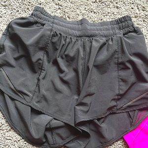 I am selling because this doesn’t fit me like how i want it to.